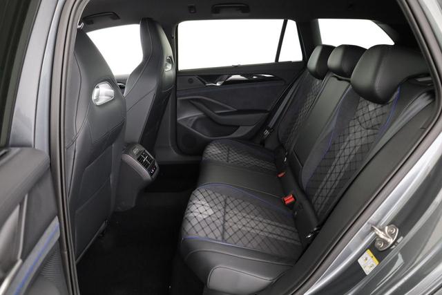 VW Passat Variant 2.0 TSI 195 kW 4Motion R-Line DSG 4M Black, HUD, AHK, Navi, IQ.Light, AreaView, Winter, el. Klappe, sofort - Foto 10