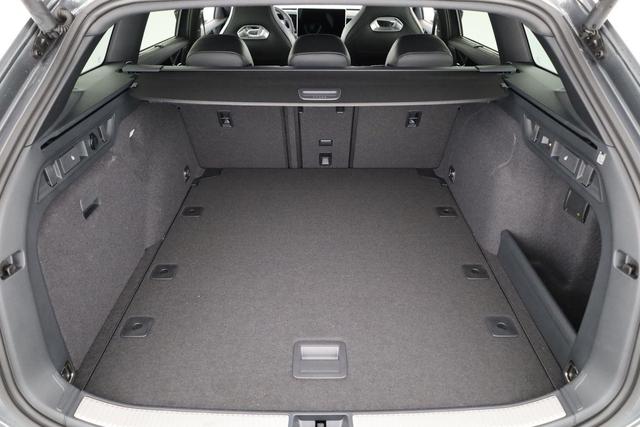VW Passat Variant 2.0 TSI 195 kW 4Motion R-Line DSG 4M Black, HUD, AHK, Navi, IQ.Light, AreaView, Winter, el. Klappe, sofort - Foto 11