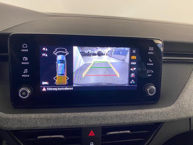 Skoda Kamiq 1.0 TSI Selection OPF - Foto 12