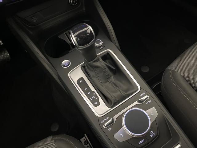 Audi Q2 35 2.0 TDI S line LED*NAVI*AHK*PANORAMA - Foto 11