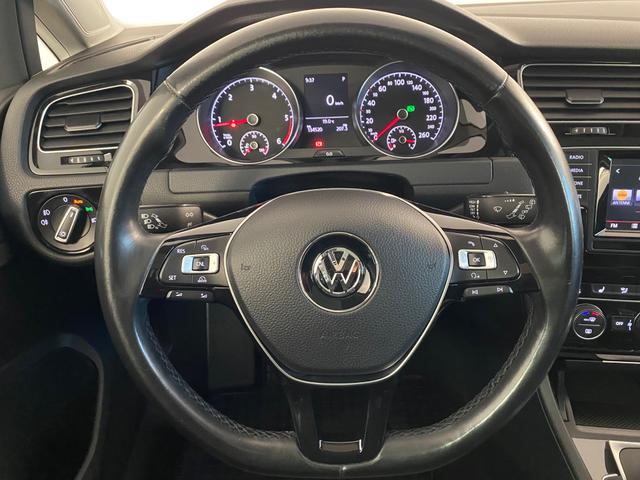 VW Golf VII Sky 1,6 TDI XENON*PDC*PANORAMA - Foto 7