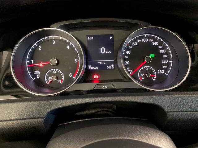 VW Golf VII Sky 1,6 TDI XENON*PDC*PANORAMA - Foto 8