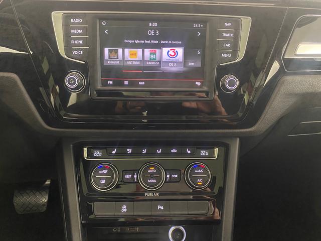 VW Touran 1.6 TDI DSG BMT Comfortline NAVI*AHK*RFK*PANORAMA - Foto 9