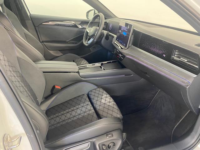 VW Passat Variant 2.0 TDI R-Line MATRIX*NAVI*ACC - Foto 5