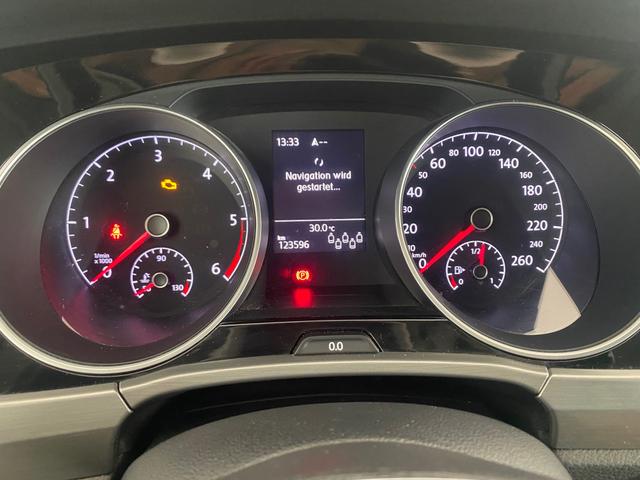VW Touran 1.6 TDI BMT Comfortline LED*AHK*ACC*SITZHEIZUNG*NAVI - Foto 8