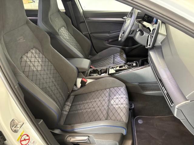 VW Golf Variant VIII 1.5 eTSI mHeV DSG R-line - Foto 6
