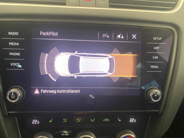 Skoda Octavia Combi 1.6 TDI DPF Style LED*ACC*PDC - Foto 11