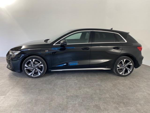 Audi A3 Sportback 40 1.5 TFSI e S line MATRIX*NAVI*RFK - Foto 2